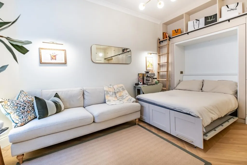 Studio flat for rent