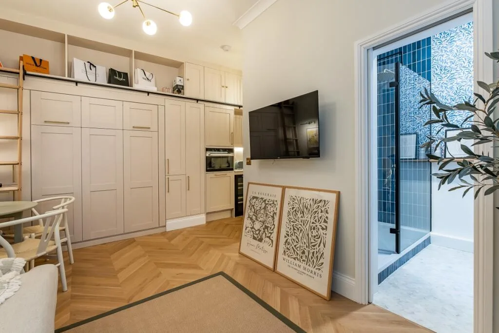 Studio flat for rent