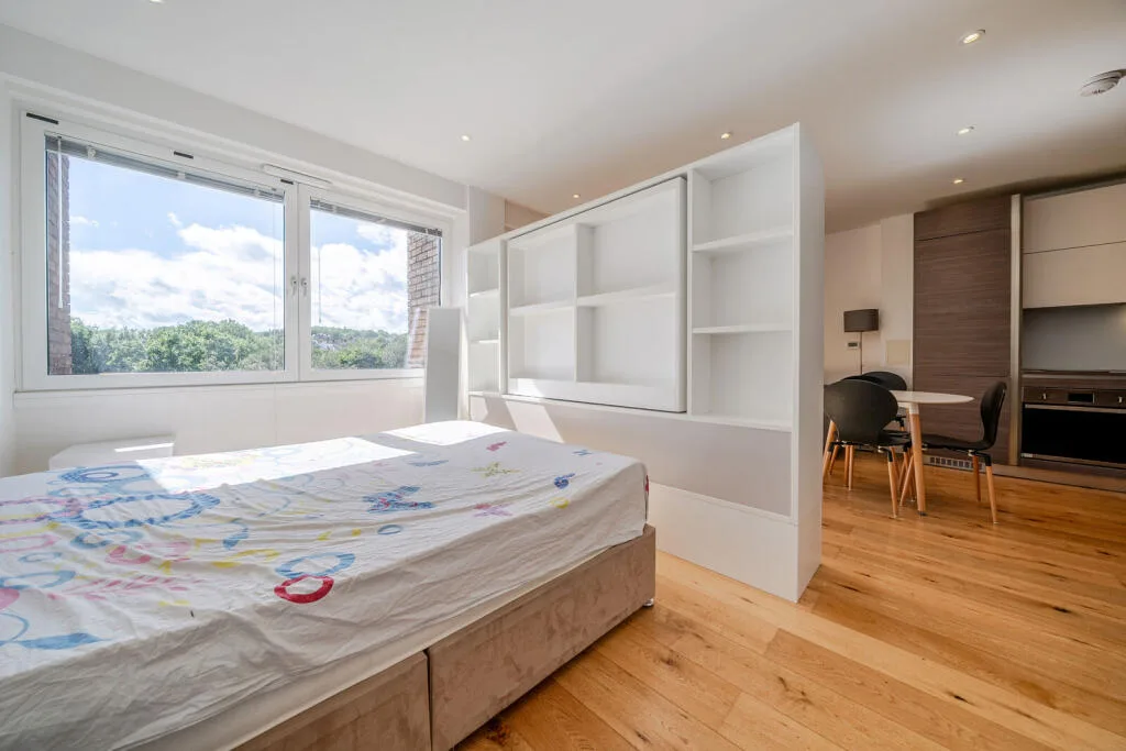 Studio flat for rent