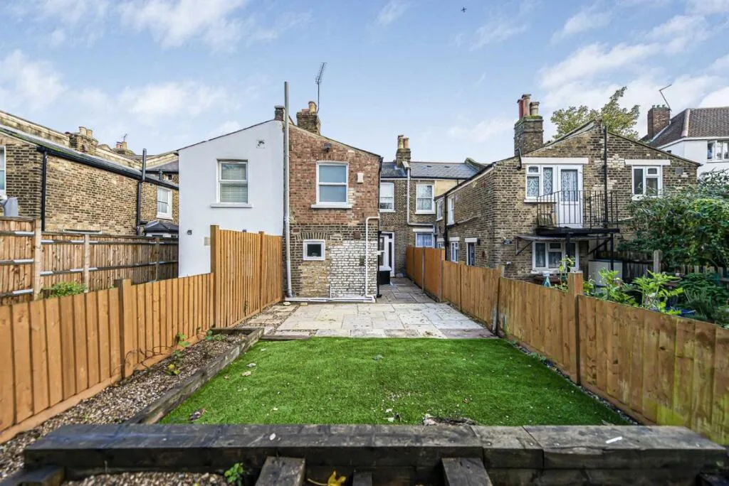 3 bedroom terraced house for rent