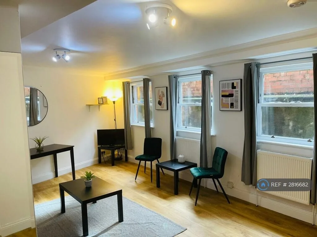 1 bedroom flat for rent