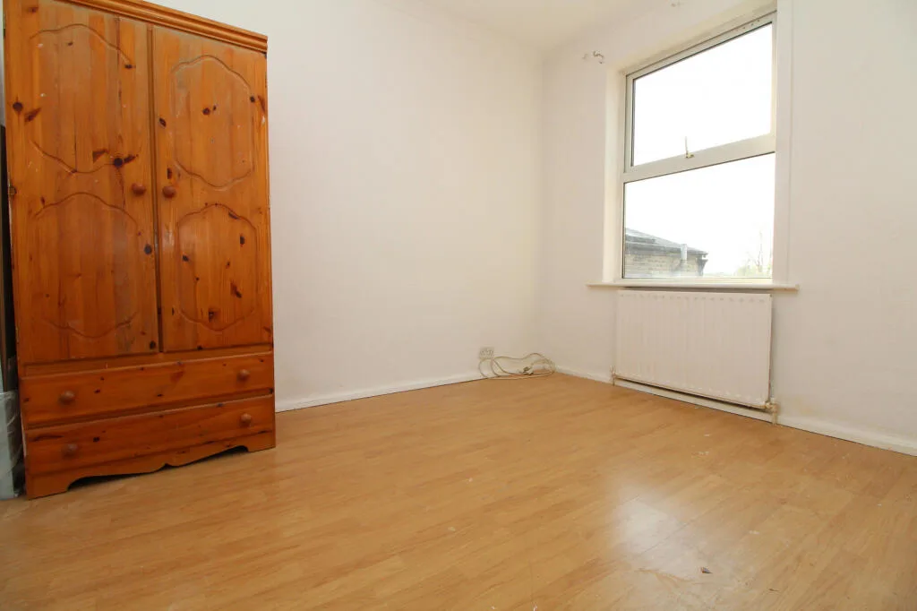 2 bedroom maisonette for rent