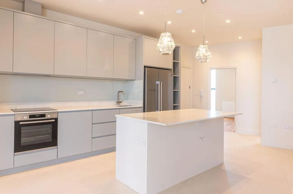 3 bedroom flat for rent