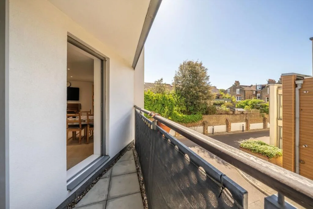 2 bedroom flat for rent