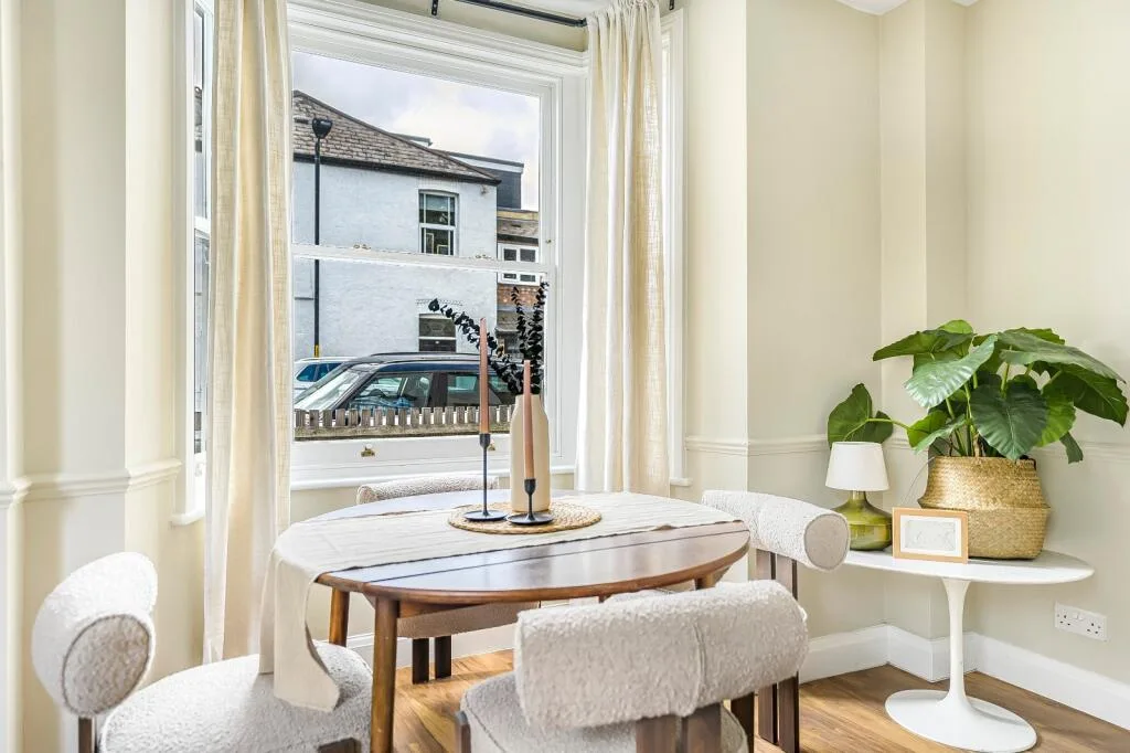 3 bedroom flat for rent