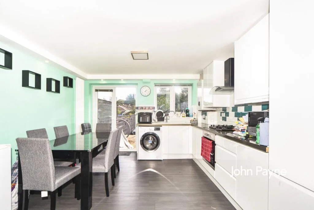 2 bedroom terraced house for rent