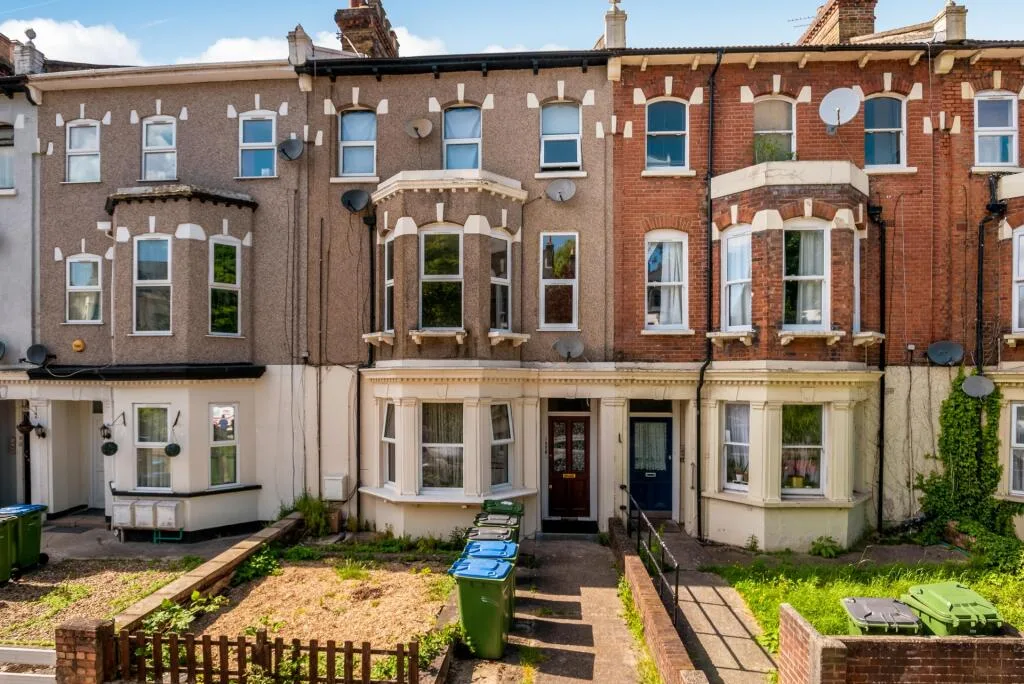 2 bedroom flat for rent
