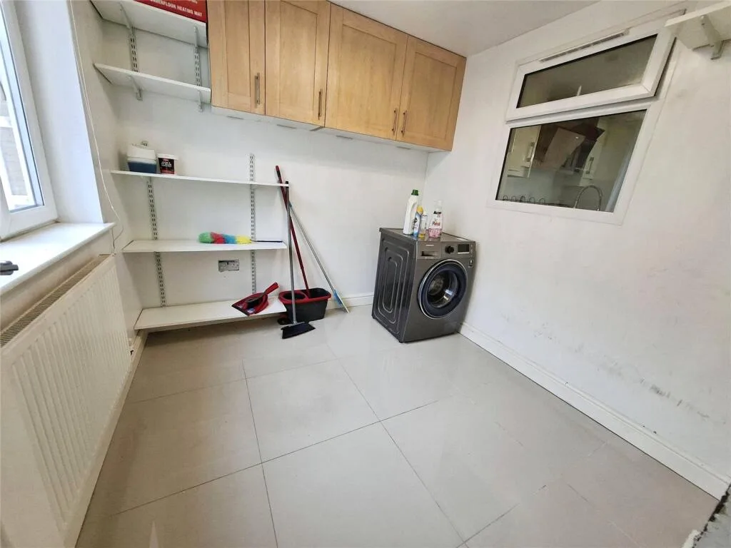 4 bedroom terraced house for rent