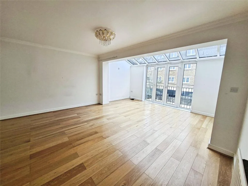 4 bedroom terraced house for rent
