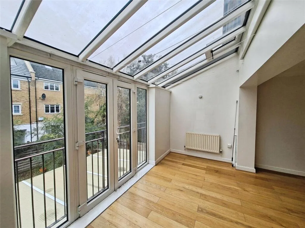4 bedroom terraced house for rent