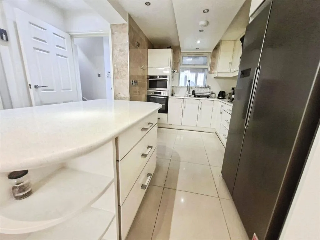 4 bedroom terraced house for rent
