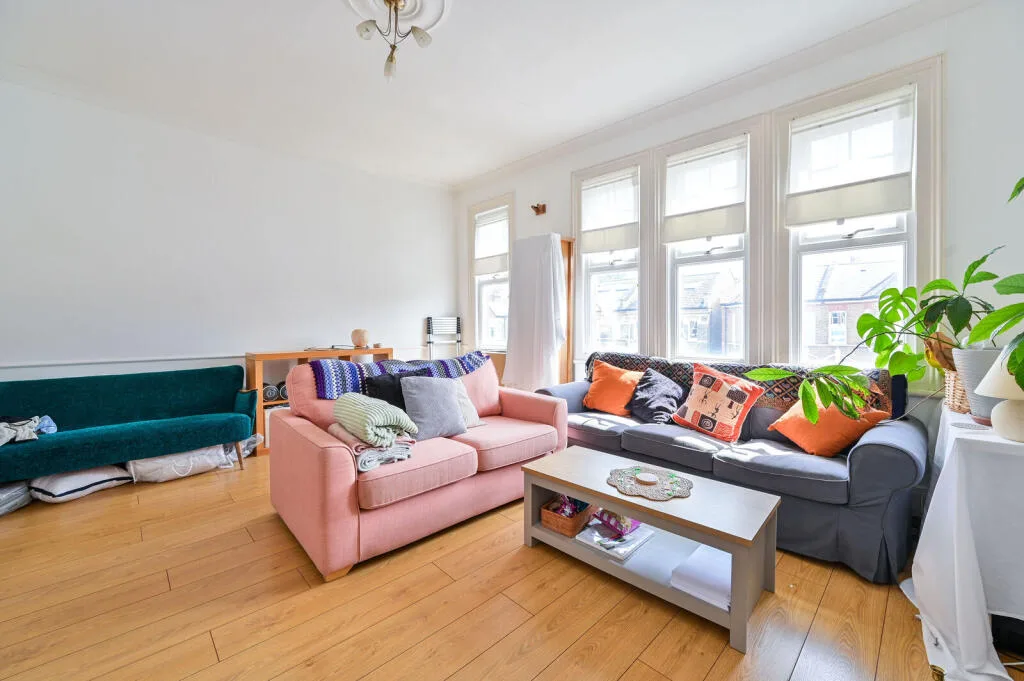 3 bedroom flat for rent