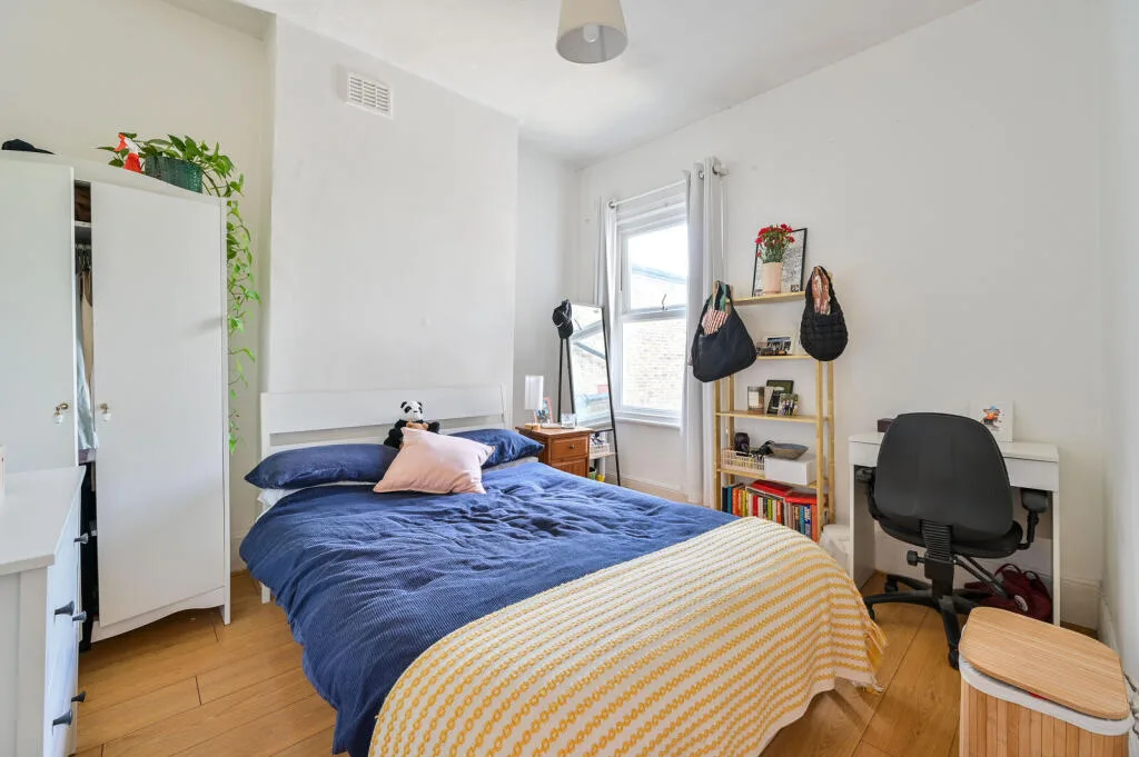 3 bedroom flat for rent