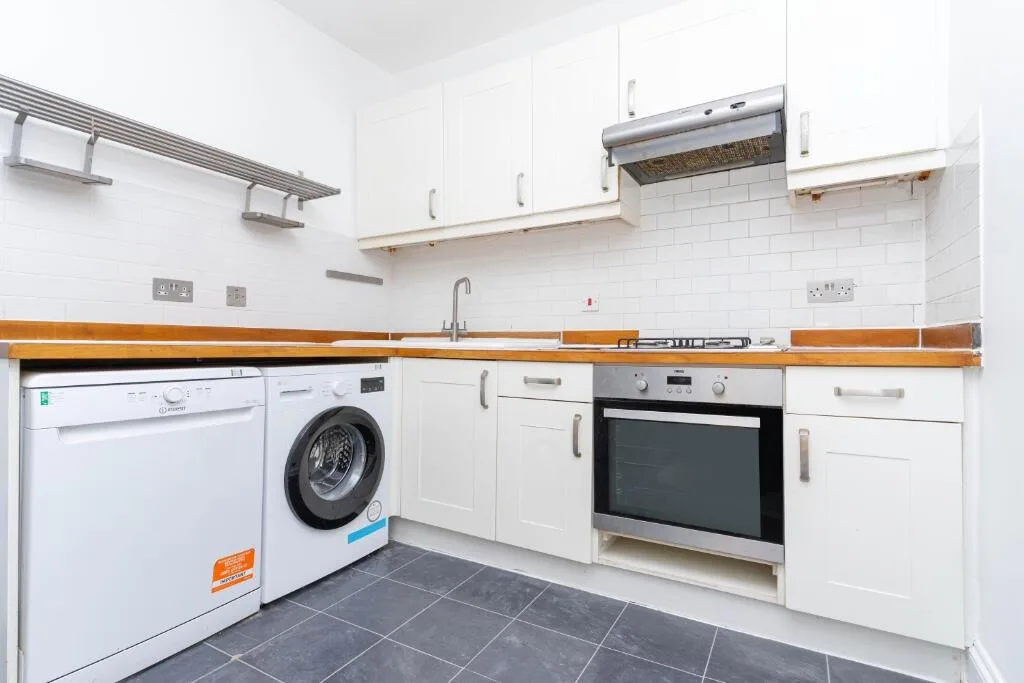 3 bedroom apartment for rent