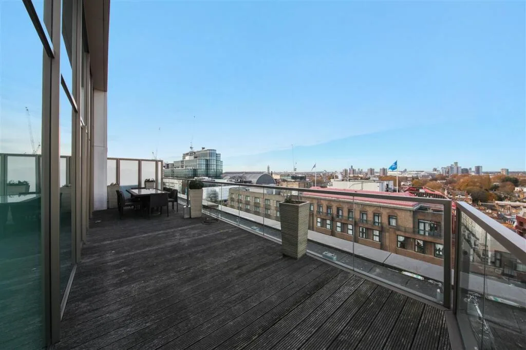 3 bedroom flat for rent