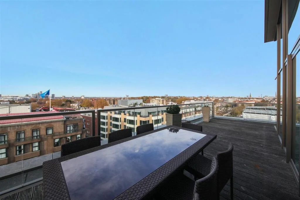 3 bedroom flat for rent