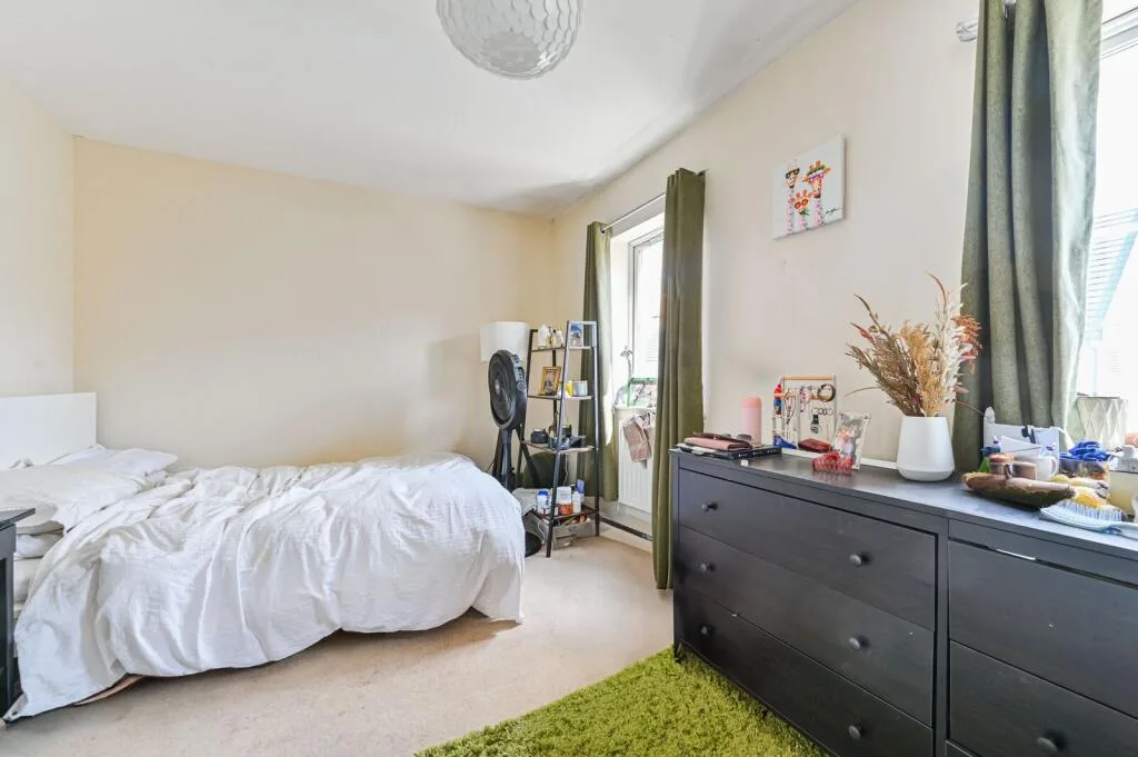 4 bedroom terraced house for rent