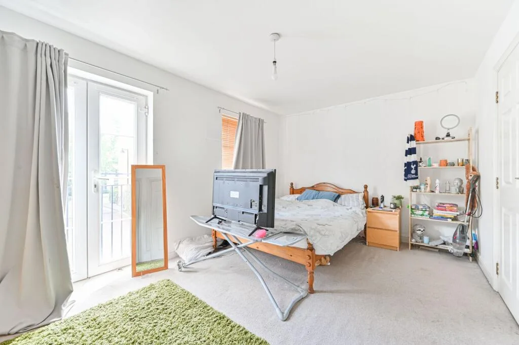 4 bedroom terraced house for rent