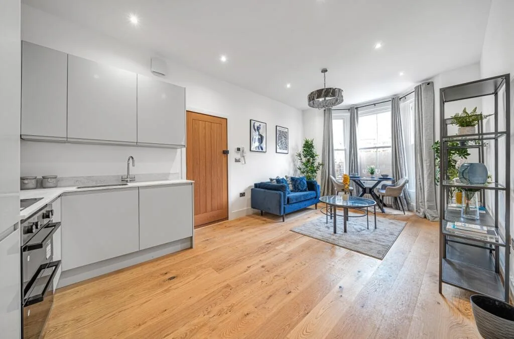 2 bedroom flat for rent