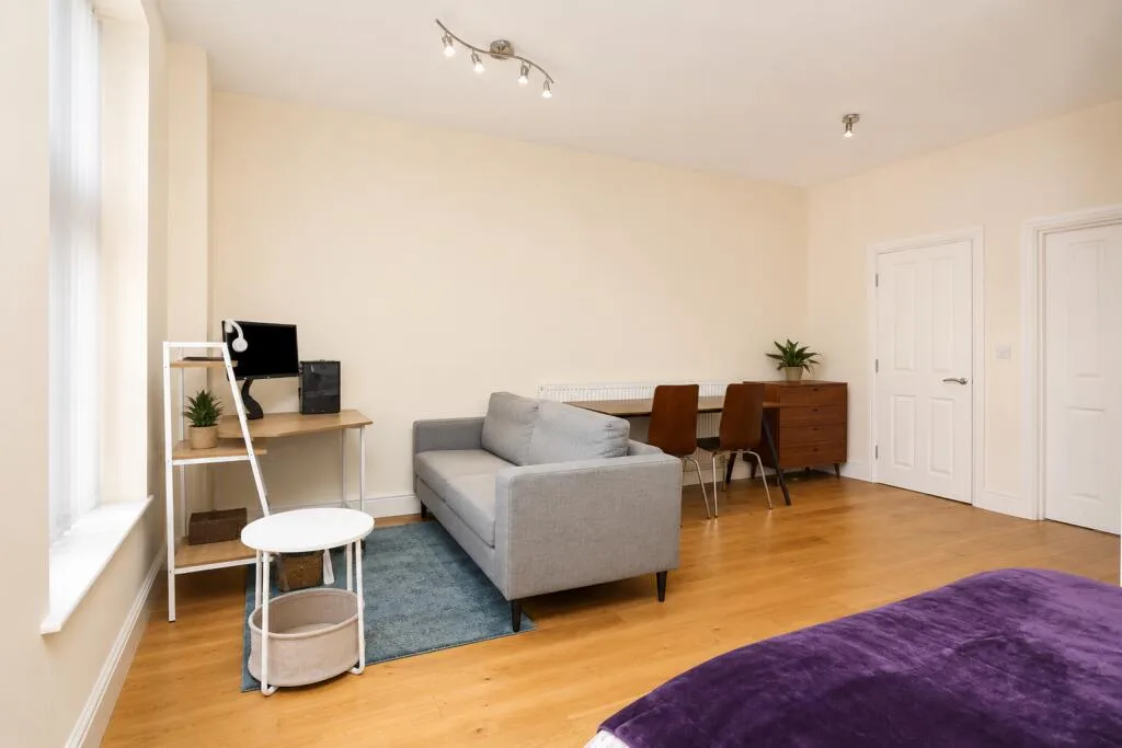 Studio flat for rent
