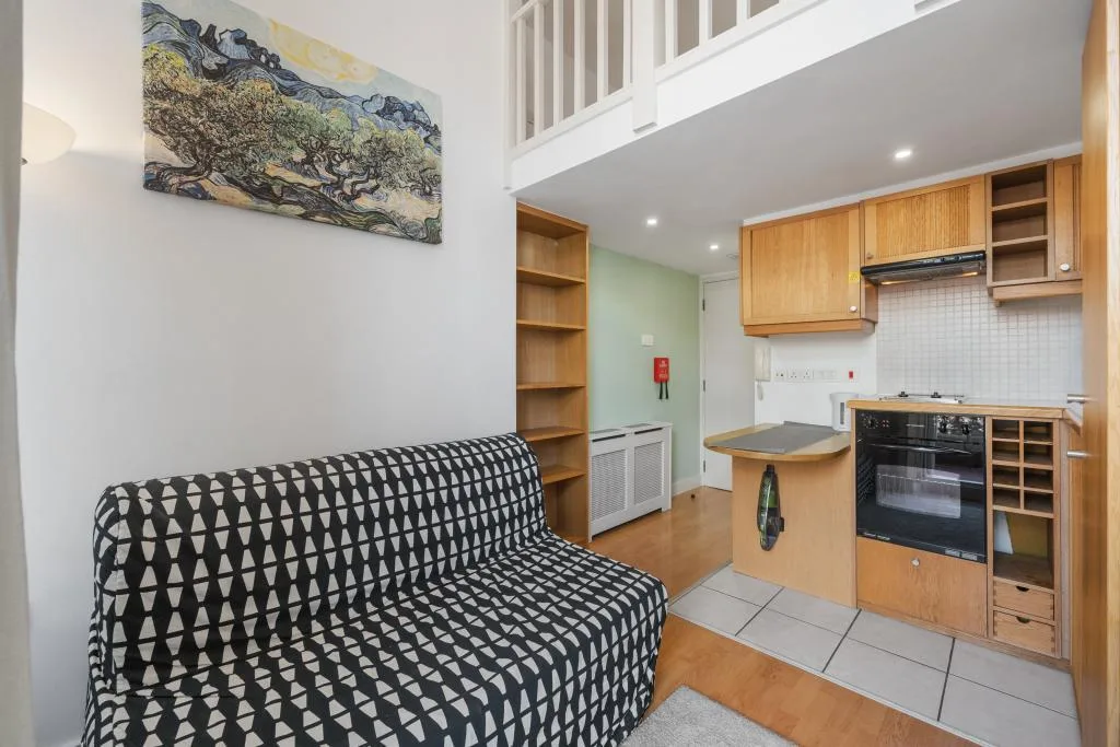 Studio flat for rent