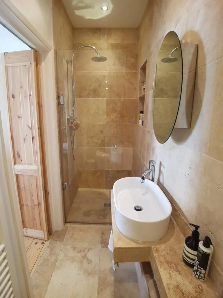 3 bedroom maisonette for rent