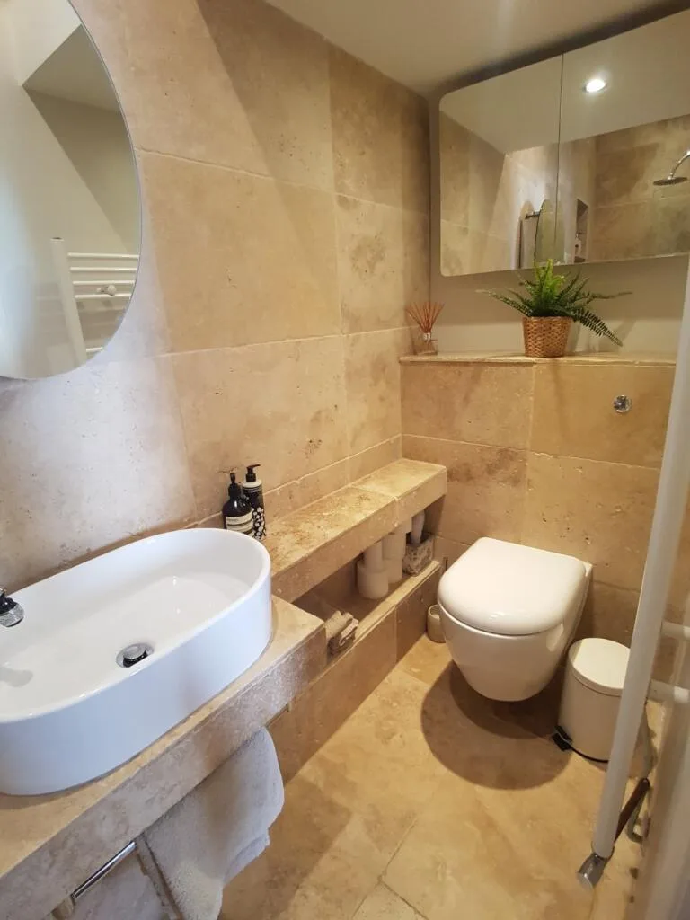3 bedroom maisonette for rent