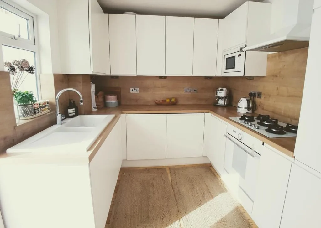 3 bedroom maisonette for rent