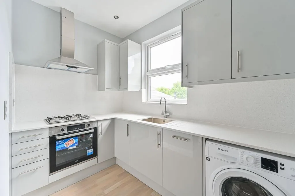 3 bedroom flat for rent