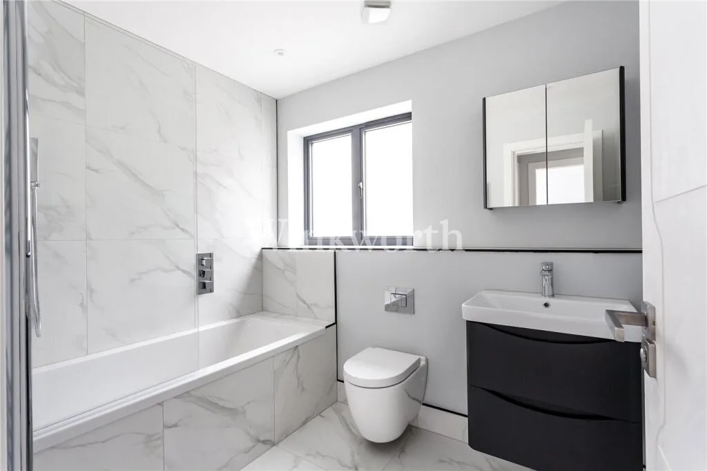 3 bedroom maisonette for rent