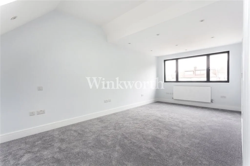 3 bedroom maisonette for rent