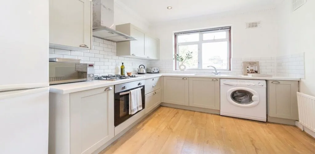 3 bedroom flat for rent