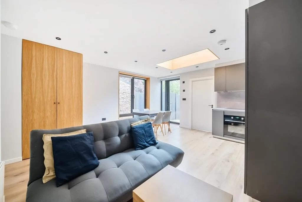 2 bedroom flat for rent