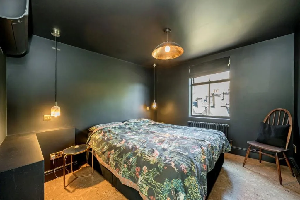 5 bedroom terraced house for rent