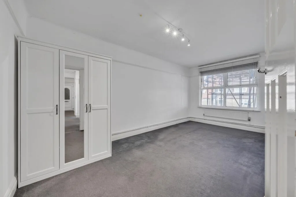 2 bedroom flat for rent