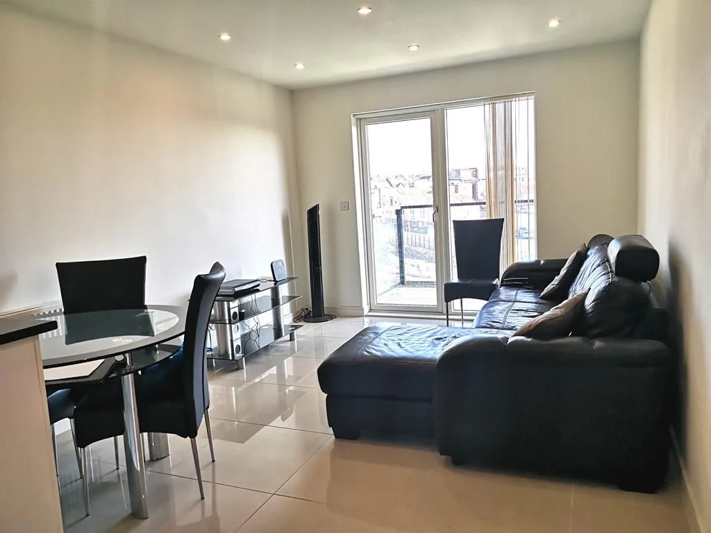 2 bedroom flat for rent