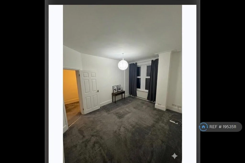 2 bedroom maisonette for rent