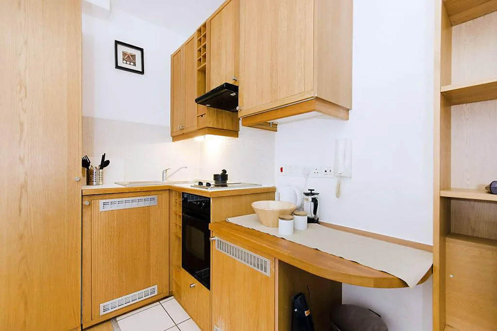 Studio flat for rent