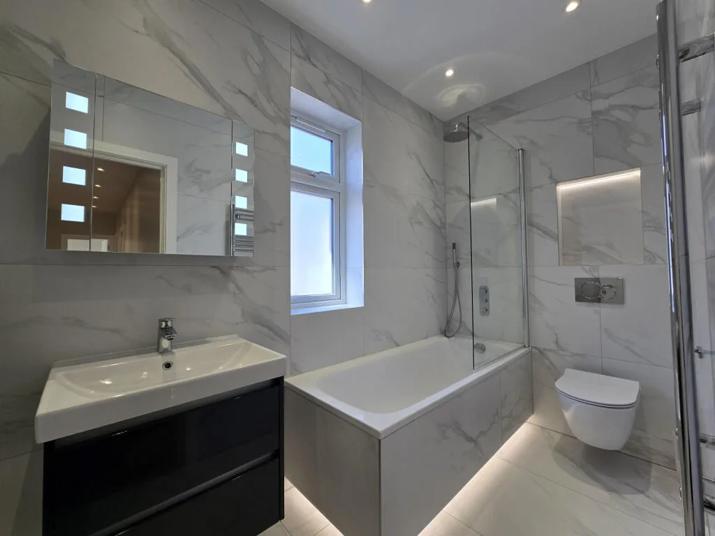 3 bedroom flat for rent