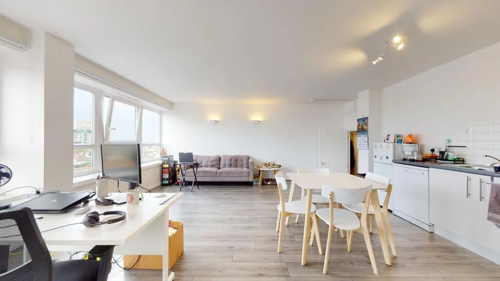 2 bedroom flat for rent