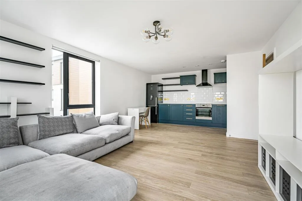 2 bedroom flat for rent