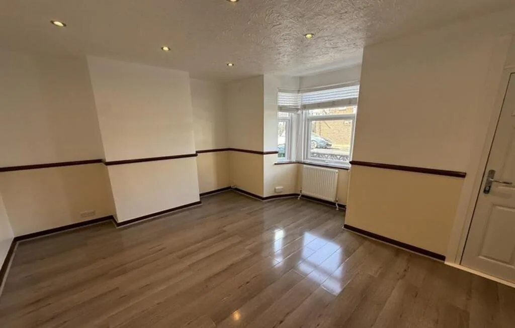 3 bedroom detached house for rent