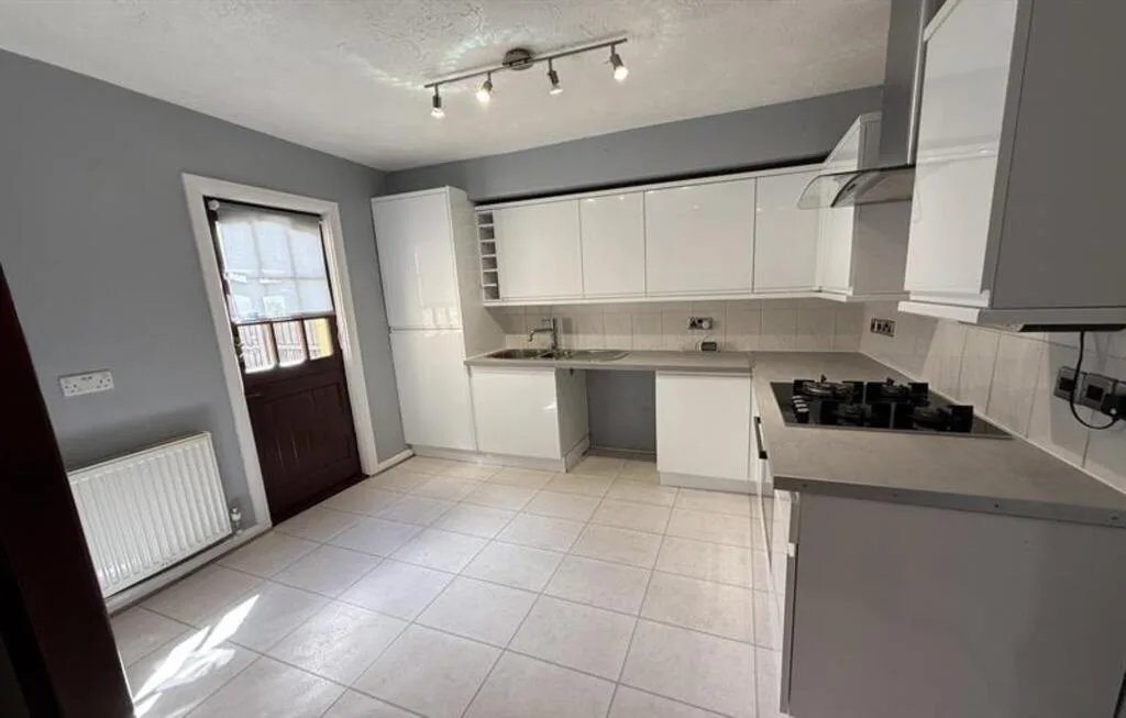 3 bedroom detached house for rent