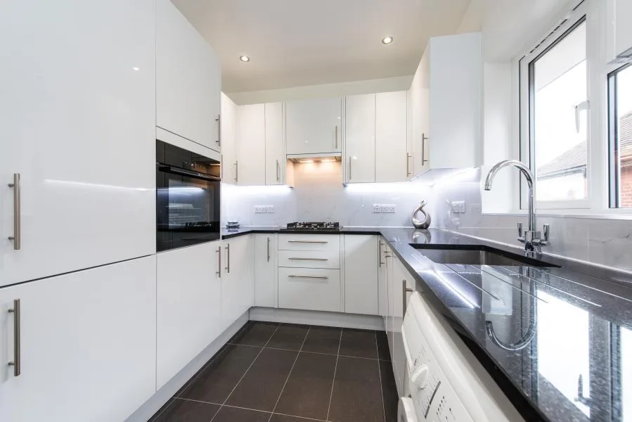 3 bedroom flat for rent