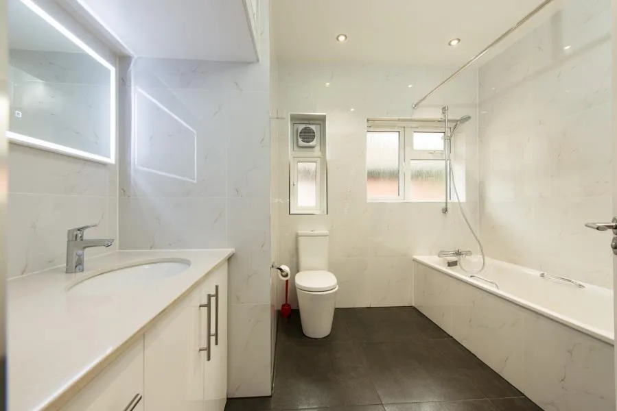 3 bedroom flat for rent