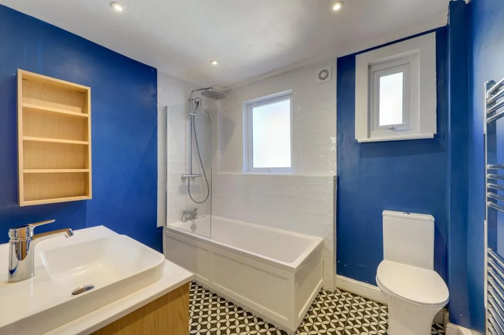 3 bedroom flat for rent