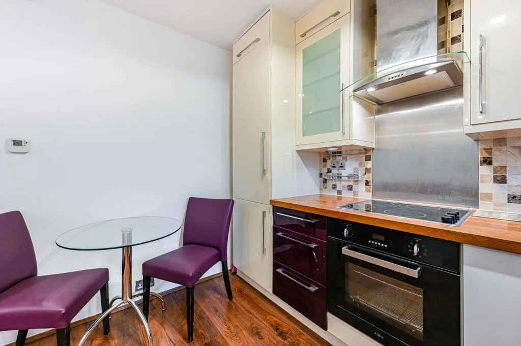 Studio flat for rent
