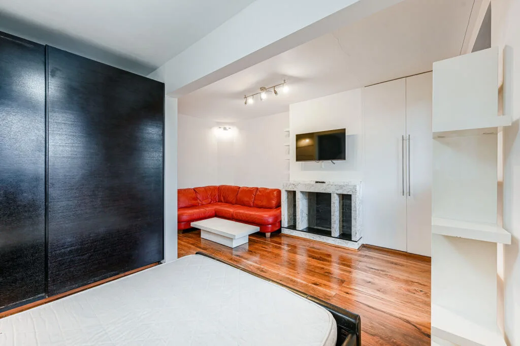 Studio flat for rent