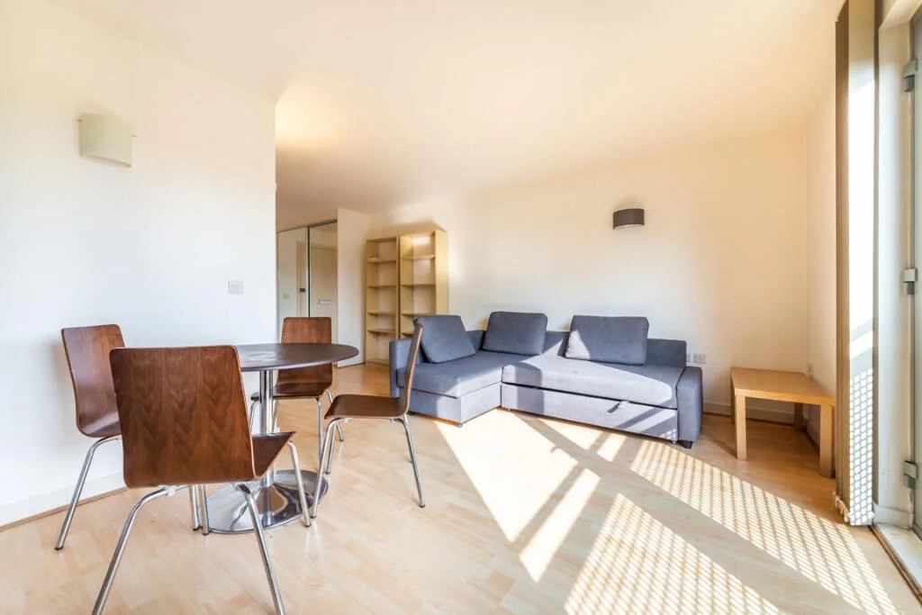 Studio flat for rent