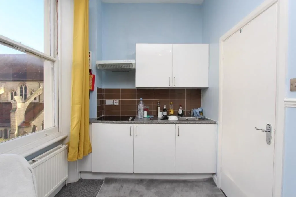 Studio flat for rent